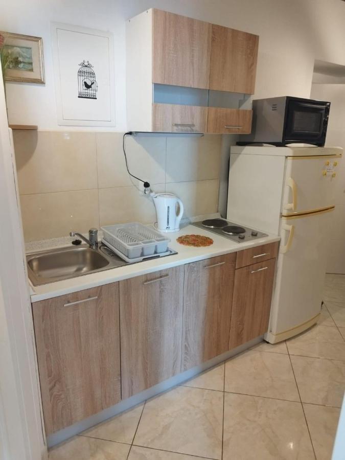 Apartments Mare - 150 M From Beach Brela Exterior foto